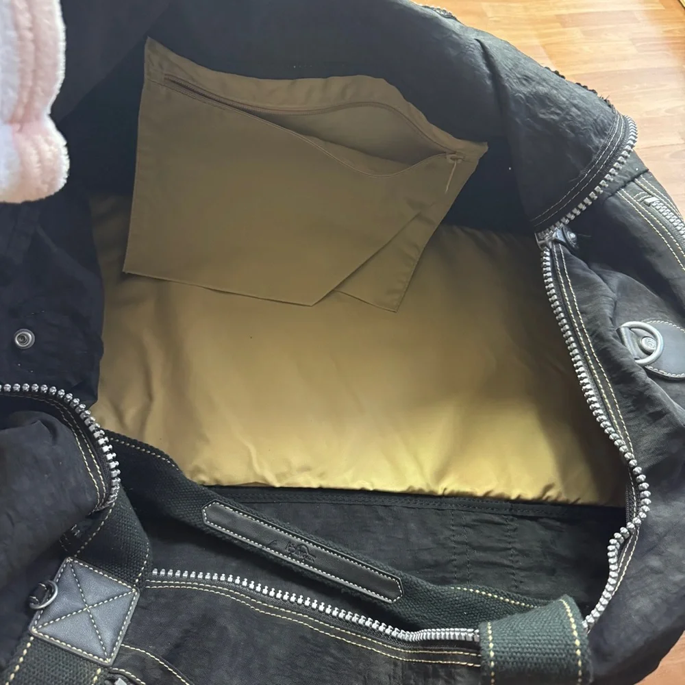 Kipling duffel bag